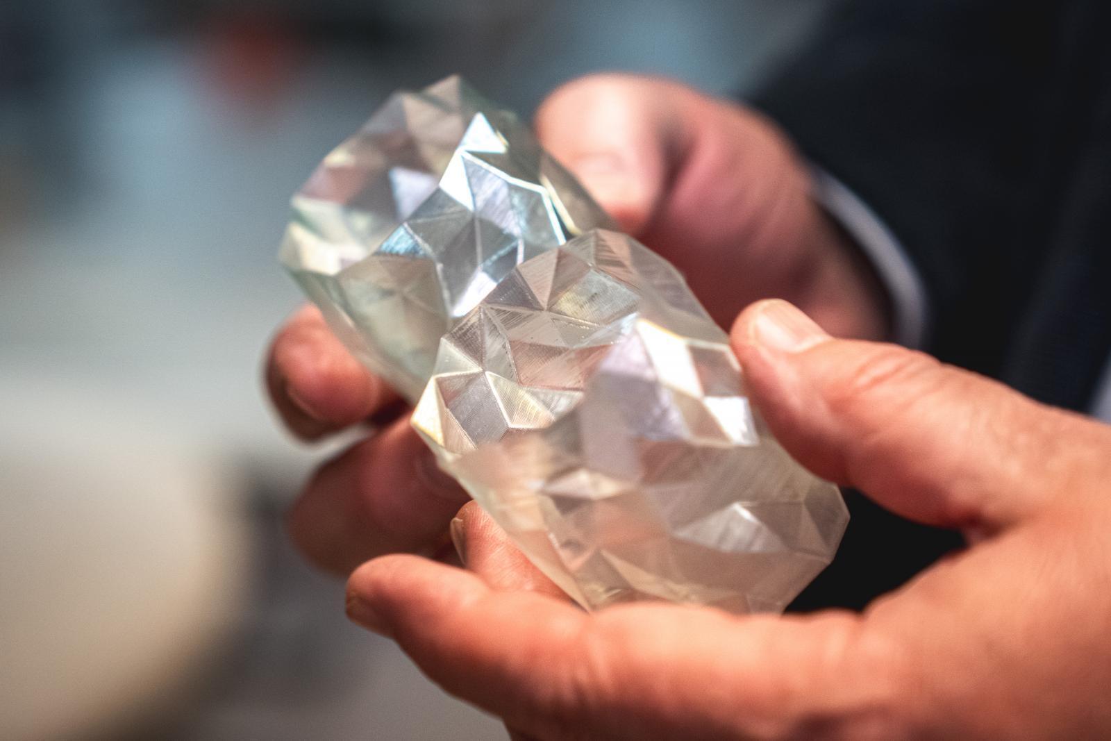 vyrobek z nezaceneho PET