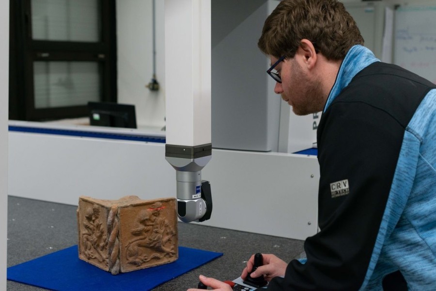 Skenování kachle z hradu Křivoklát