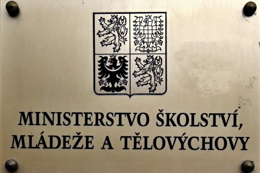 vyzkum-a-vyvoj-prijdou-o-790-milionu-z-rozpoctu-putuji-na-regionalni-skolstvi