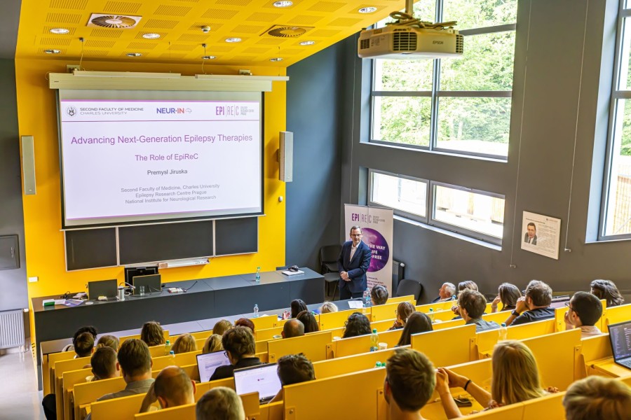 pet-miliard-spotrebovano-a-co-ted-jaka-budoucnost-ceka-centra-vznikla-v-ramci-programu-exceles