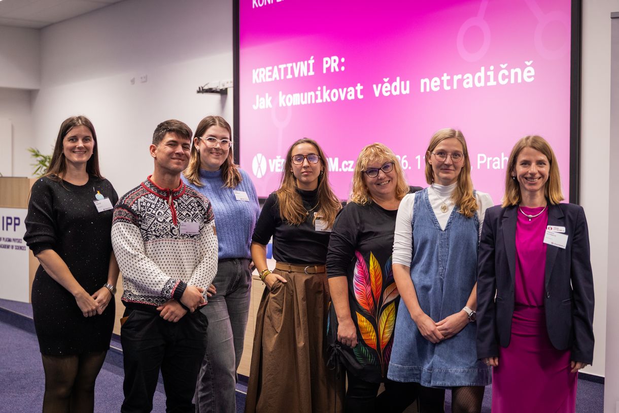 Část týmu portálu VědaVýzkum.cz, který stojí za realizací konference